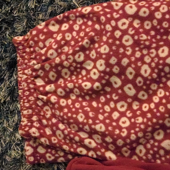 Women's pjs - Picture 3 of 4